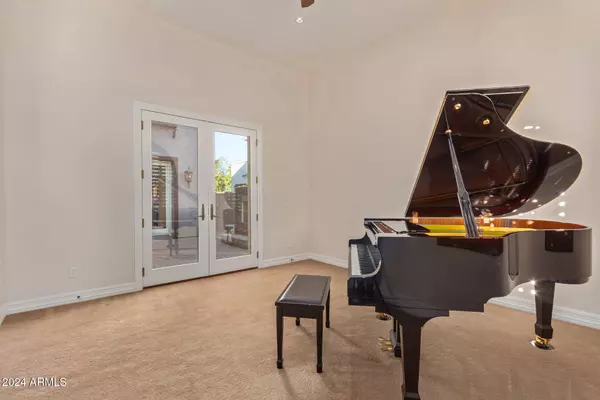 3130 E BATTALA Court, Gilbert, AZ 85297