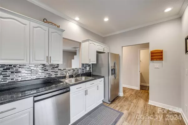 7010 Elm Hill CT, Charlotte, NC 28217