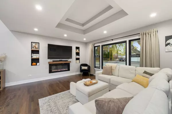 222 Wille Avenue, Wheeling, IL 60090