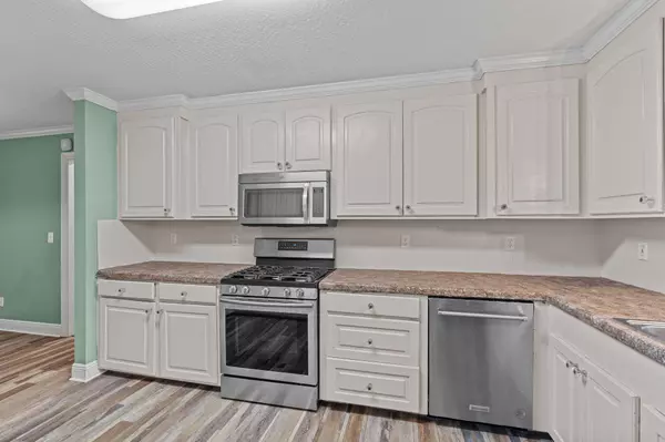 2 Pecanwood Dr., Petal, MS 39465