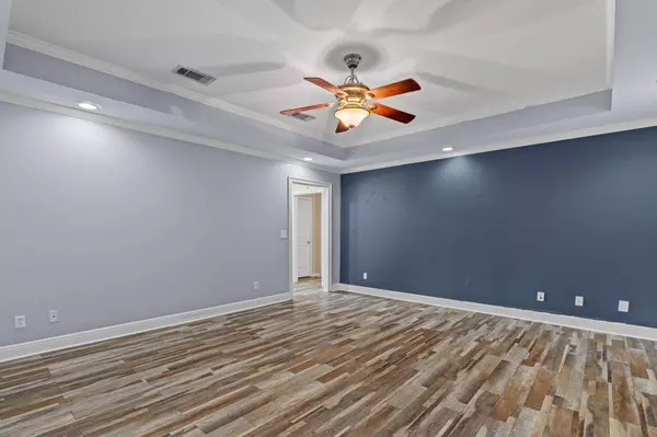 2 Pecanwood Dr., Petal, MS 39465