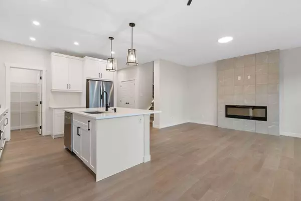 275 Rivercrest WAY, Cochrane, AB T4C3E9