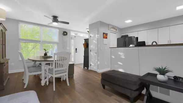 296 Oxford Oak Drive, Blacklick, OH 43004