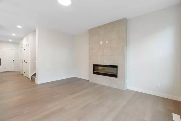 275 Rivercrest WAY, Cochrane, AB T4C3E9