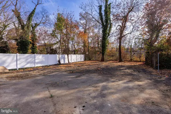 509 E LAUREL ST, Vineland, NJ 08360