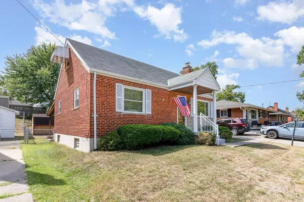 7147 Bluecrest Dr, Anderson Twp, OH 45230