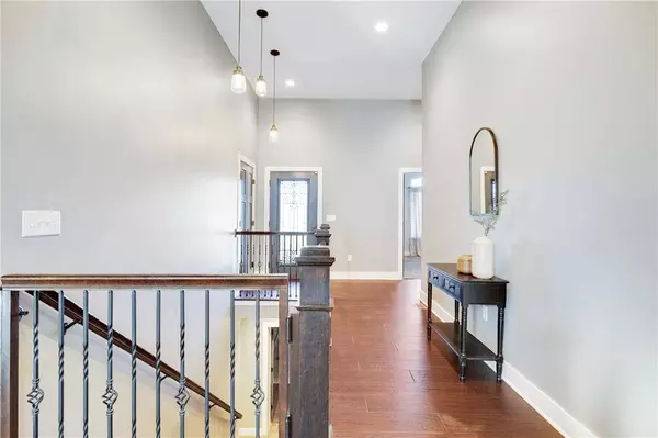 1405 NW Cottonwood DR, Grain Valley, MO 64029