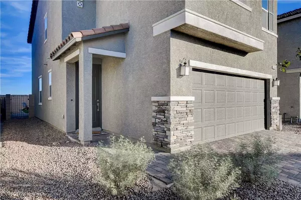 10136 Queens Pearl Street, Las Vegas, NV 89141