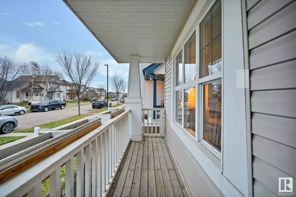 2920 25 ST NW, Edmonton, AB T6T 1Z9