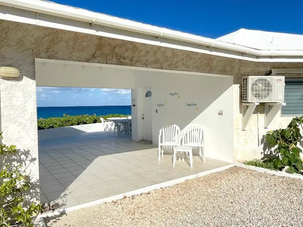 3/3 OCEANFRONT HOME Long Island,