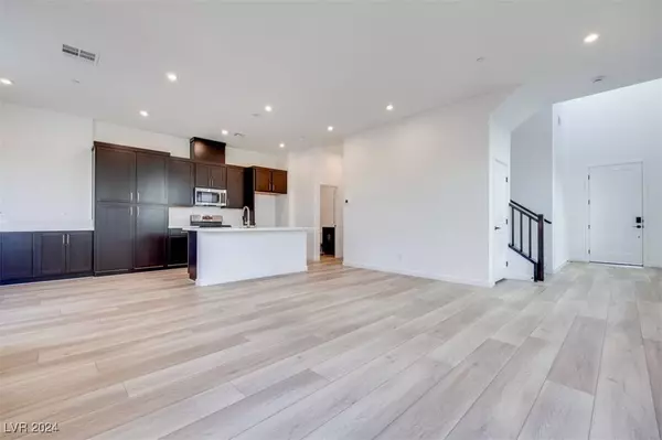 2667 Kindswood Street, Henderson, NV 89044