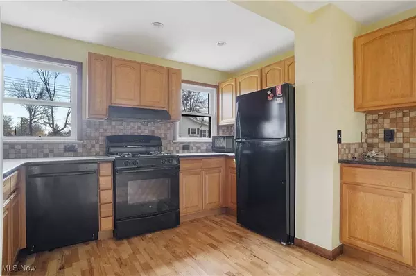 729 Fairfield School RD, Columbiana, OH 44408