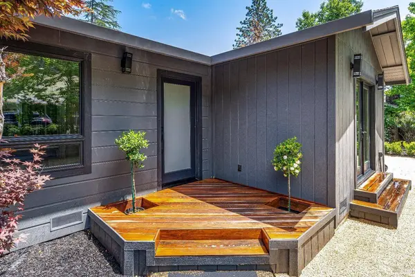 1605 Sylvaner AVE, St. Helena, CA 94574