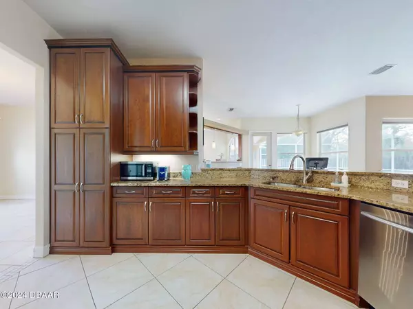 981 Smokerise BLVD, Port Orange, FL 32127