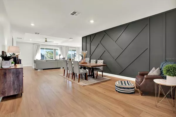 9483 IBIS GROVE BLVD, Wesley Chapel, FL 33545