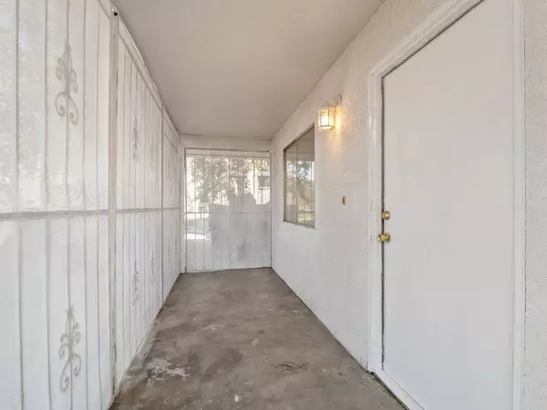 3762 E Mckenzie Avenue, Fresno, CA 93702