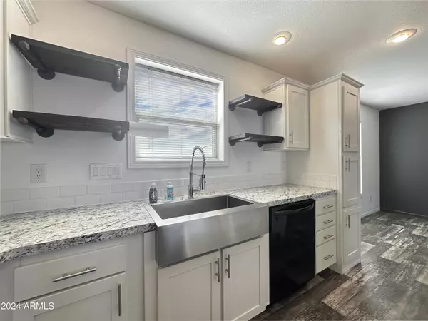 21215 W SLEEPY RANCH Road, Wittmann, AZ 85361