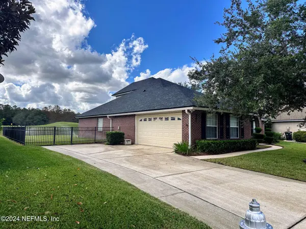 2553 WHISPERING PINES DR, Orange Park, FL 32003
