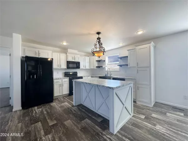 21215 W SLEEPY RANCH Road, Wittmann, AZ 85361