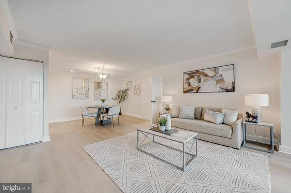 4601 N PARK AVE #1012, Chevy Chase, MD 20815