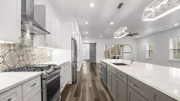 320 Gulf Pines Court, Freeport, FL 32439