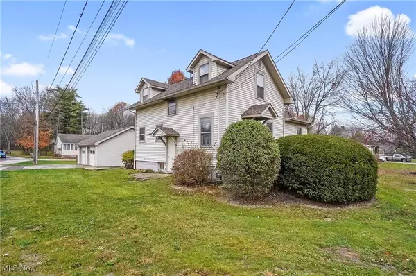 729 Fairfield School RD, Columbiana, OH 44408