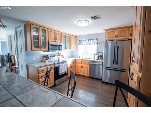 770 RUBY AVE, Eugene, OR 97404