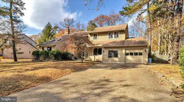 13 BRIARWOOD DR, Voorhees, NJ 08043