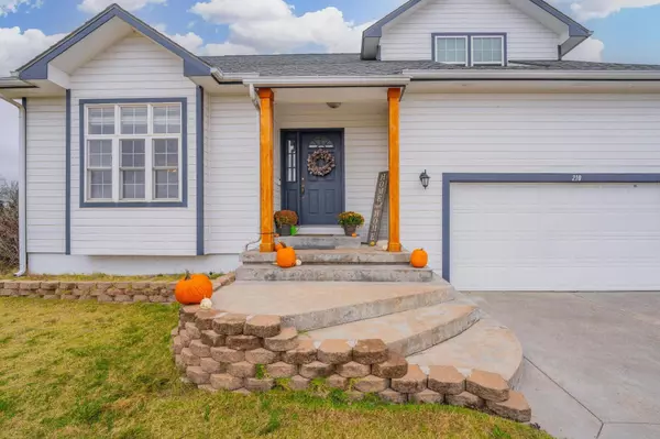 210 W Willow Gln, Hillsboro, KS 67063