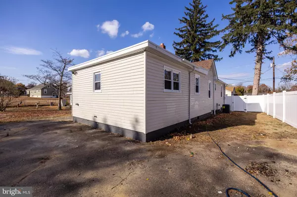 509 E LAUREL ST, Vineland, NJ 08360