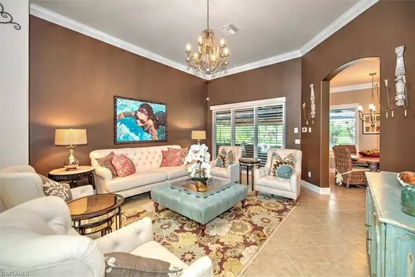 9784 Nickel Ridge CIR, Naples, FL 34120