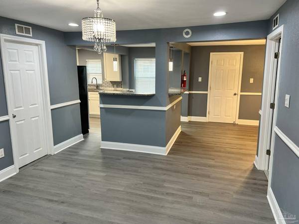 2020 W Hernandez St, Pensacola, FL 32501