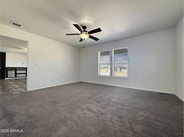 21215 W SLEEPY RANCH Road, Wittmann, AZ 85361