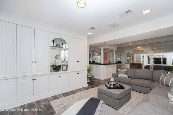 208 Arlene ST, Staten Island, NY 10314