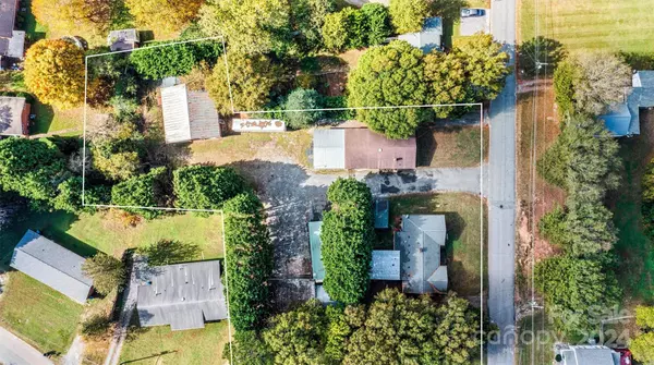 1538 19th AVE NE, Hickory, NC 28601