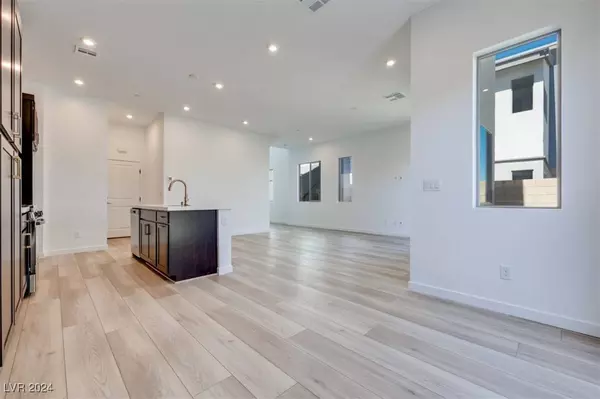 2667 Kindswood Street, Henderson, NV 89044