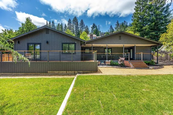 1605 Sylvaner AVE, St. Helena, CA 94574