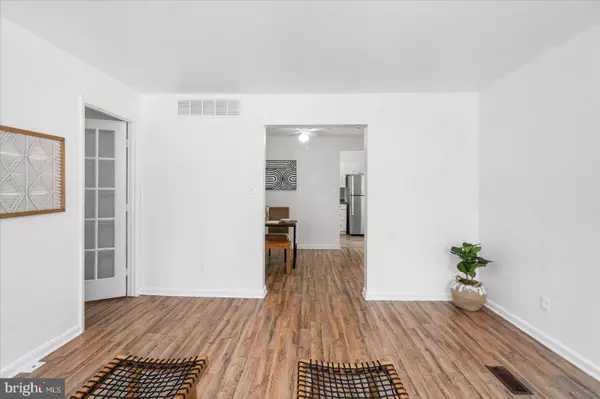 17 LERNER CT #33L, Nottingham, MD 21236