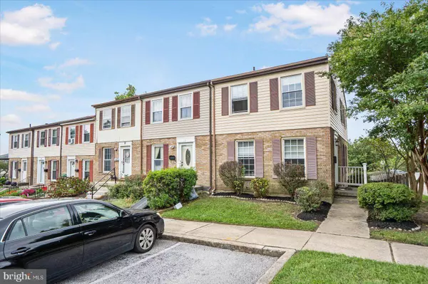 17 LERNER CT #33L, Nottingham, MD 21236