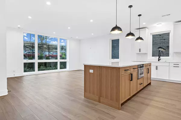 1109 W 16th Street #1, Chicago, IL 60608