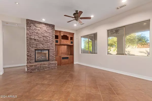 3130 E BATTALA Court, Gilbert, AZ 85297