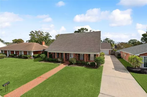 21 HERMITAGE DR, Marrero, LA 70072