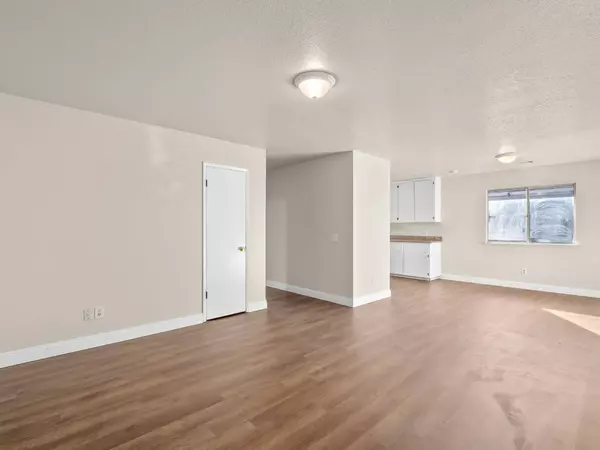 3762 E Mckenzie Avenue, Fresno, CA 93702