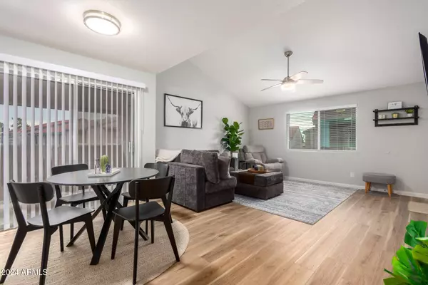 623 W GUADALUPE Road #273, Mesa, AZ 85210