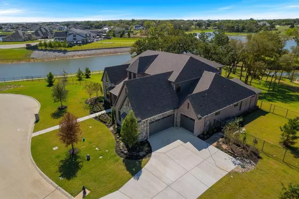 7061 The Resort Drive, Fort Worth, TX 76179