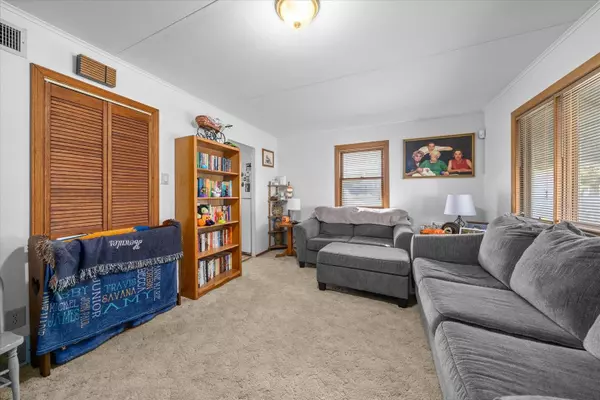 401 N Fordham AVE, Aurora, IL 60506