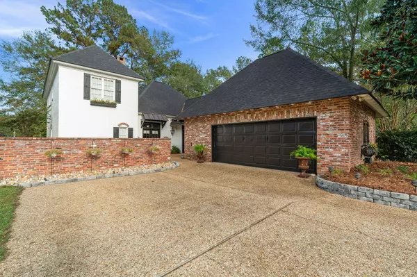 8 Bellerose Rd., Hattiesburg, MS 39402