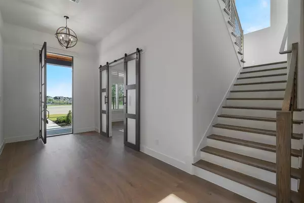 7061 The Resort Drive, Fort Worth, TX 76179