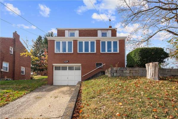 924 Goldenrod St, Homestead, PA 15120