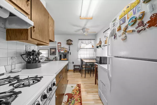 401 N Fordham AVE, Aurora, IL 60506